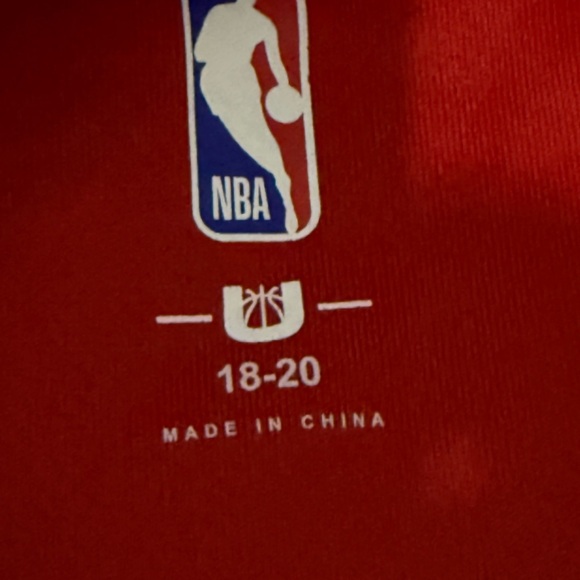 Chicago Bulls Jersey - Picture 4 of 8